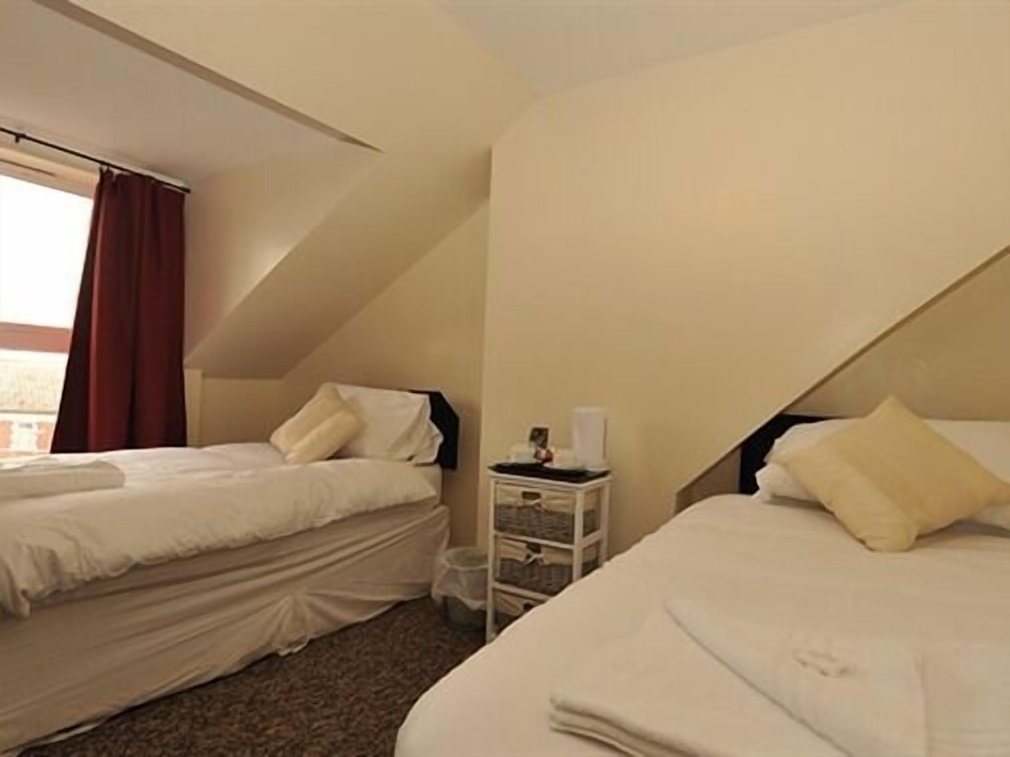 Gail'S Guest House Barry Esterno foto